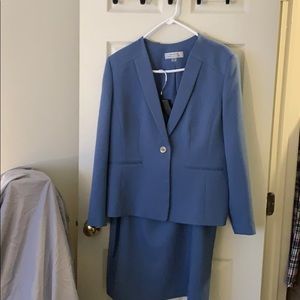 Tahari suit